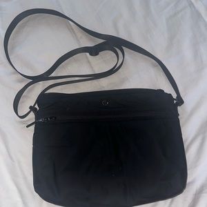 Lulu lemon black purse